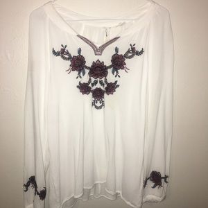 Long sleeve shirt really cute !!